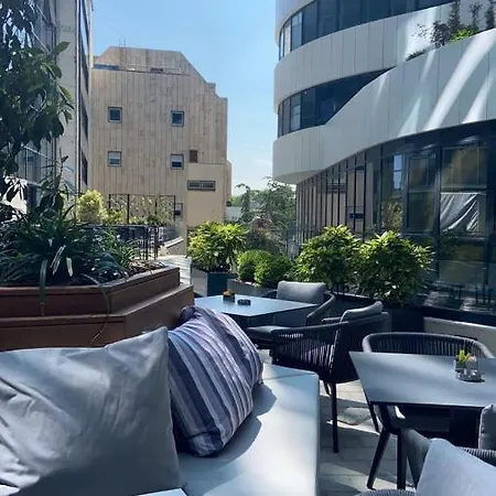 Pupin Palata Business B5 ノヴィ・サド